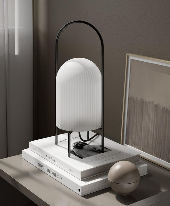 Hovedbilde Woud Ghost Bordlampe m opalglass